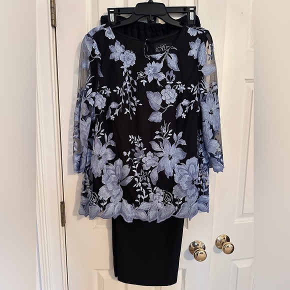 Like New Alex evenings top,3/4 Sleeve
Embroidered Blouse and Pants - Picture 1 of 10